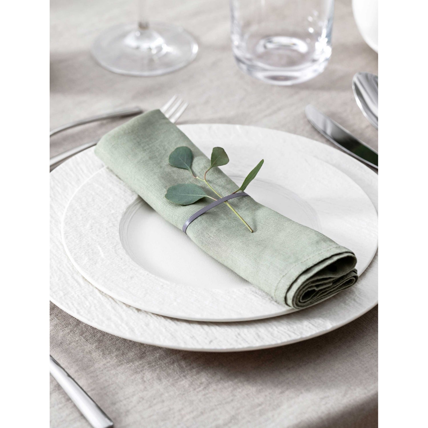 Villeroy & Boch porcelain starter set of six (British brand)