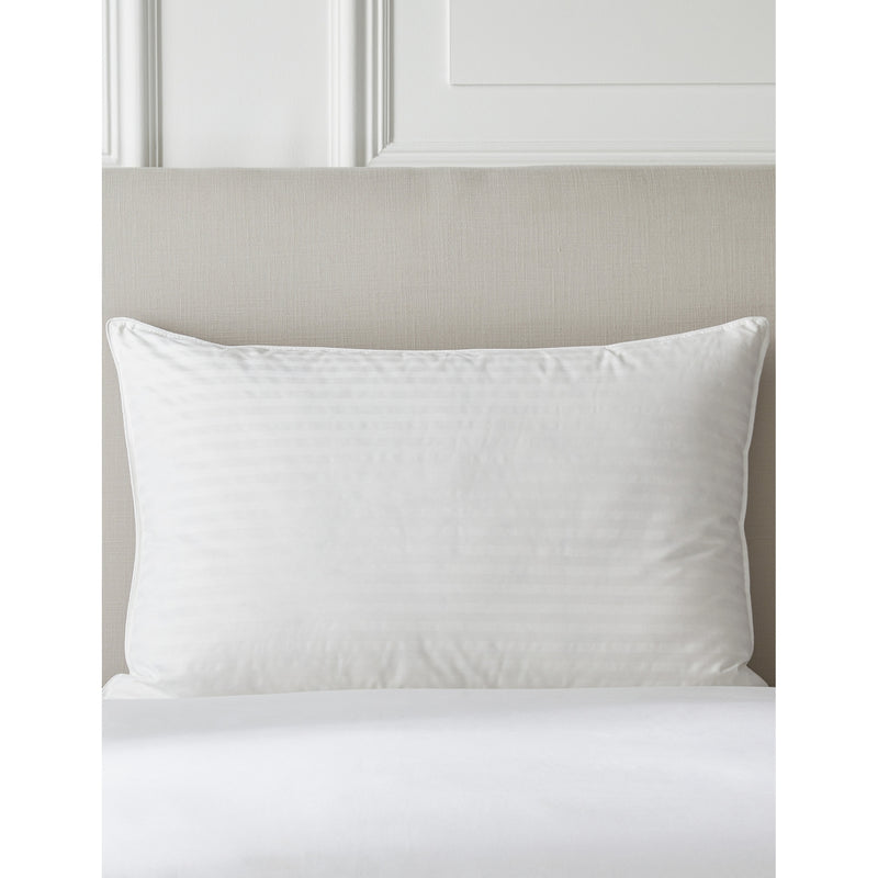 The White Company down pillow 50x75cm, UK version