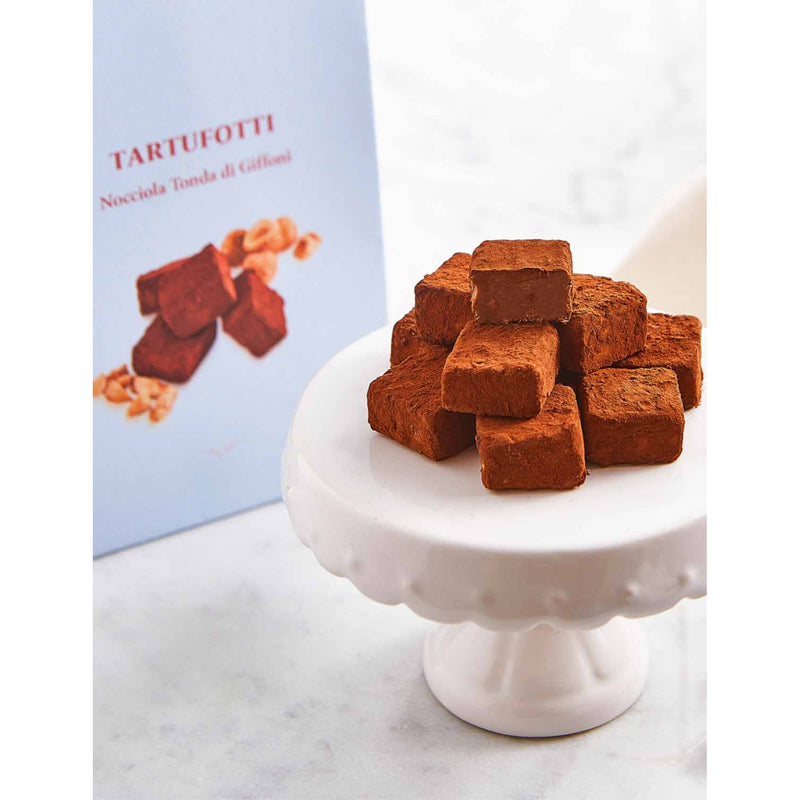 Lavoratti San José cocoa-coated Giffoni hazelnut truffles 200g - British product