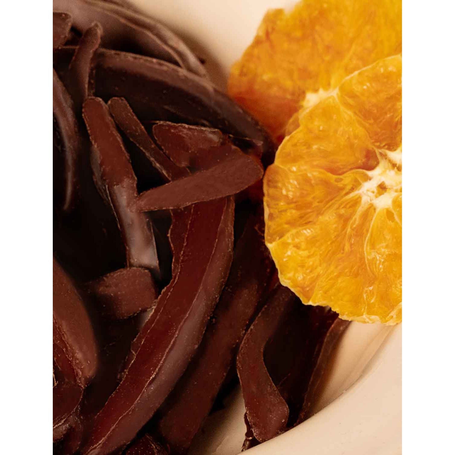 Lavoratti 1938 dark chocolate blood orange rinds 60g, imported from the UK