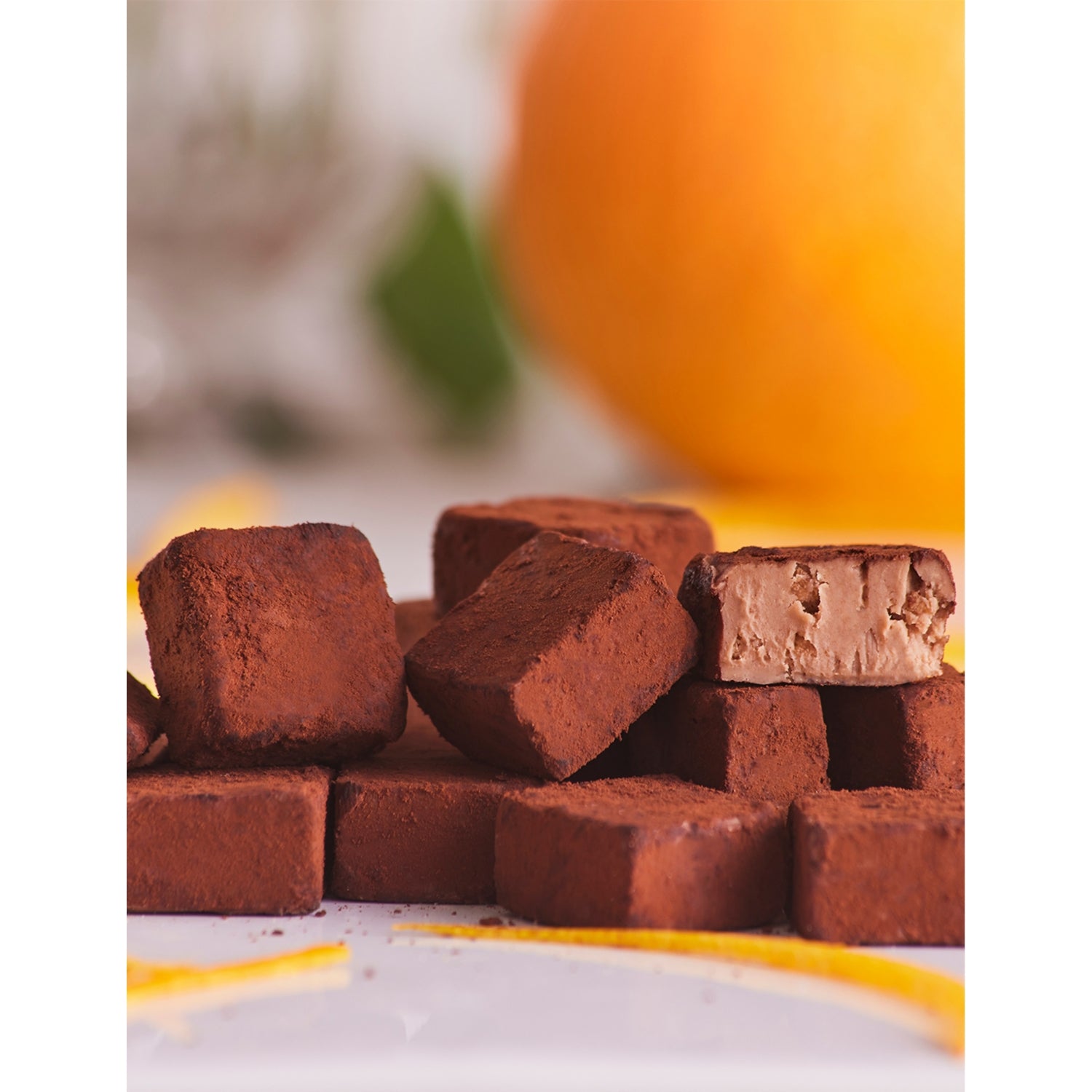San José cocoa-coated blood orange truffles 200g (British brand)