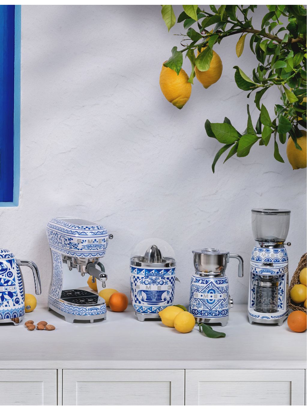 Smeg x Dolce & Gabbana coffee grinder, UK version
