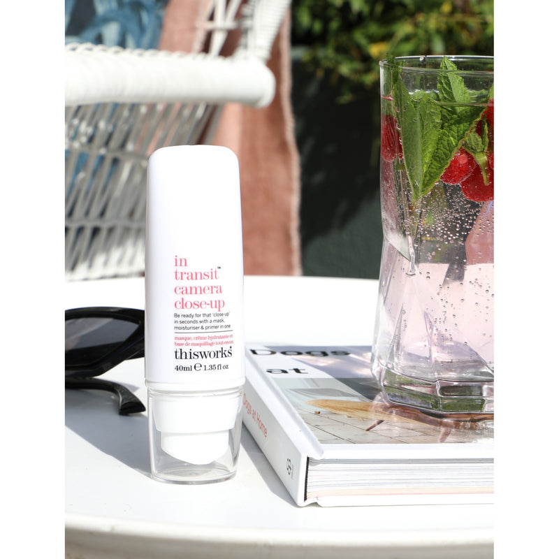 This Works In Transit Camera Close-Up primer 40ml (British brand)
