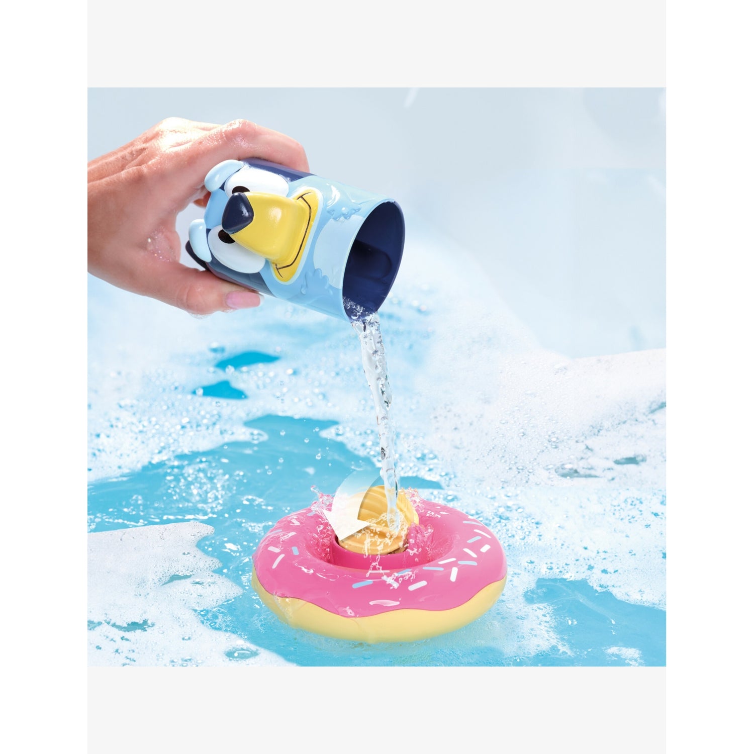 Bluey Splash and Float bathtime toy 18cm, UK version