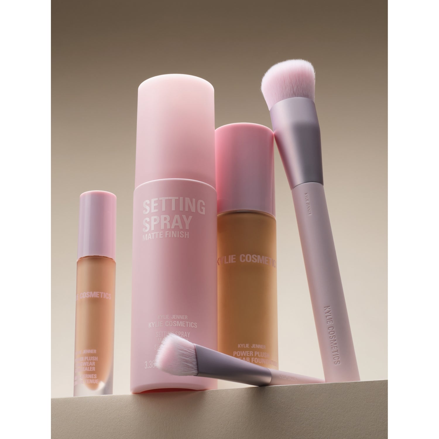 Kylie by Kylie Jenner foundation brush, UK version