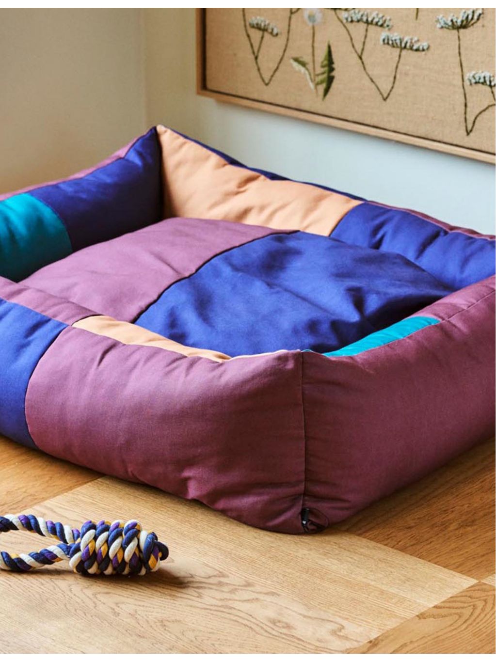 HAY colour-block large dog bed (British brand)