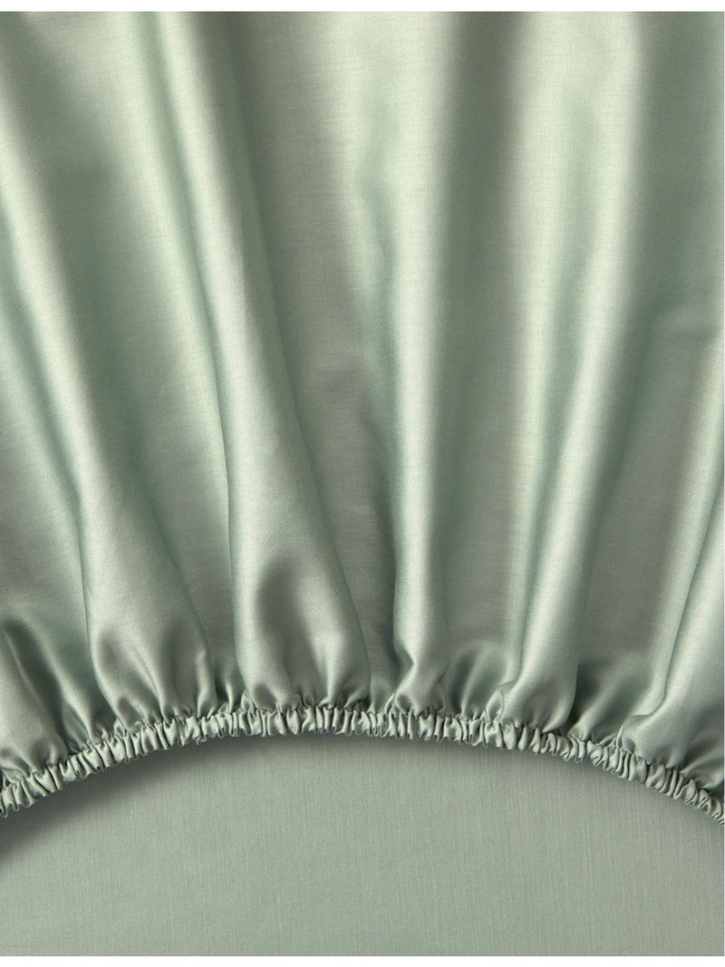 Yves Delorme Triomphe Veronese double fitted sheet - British product