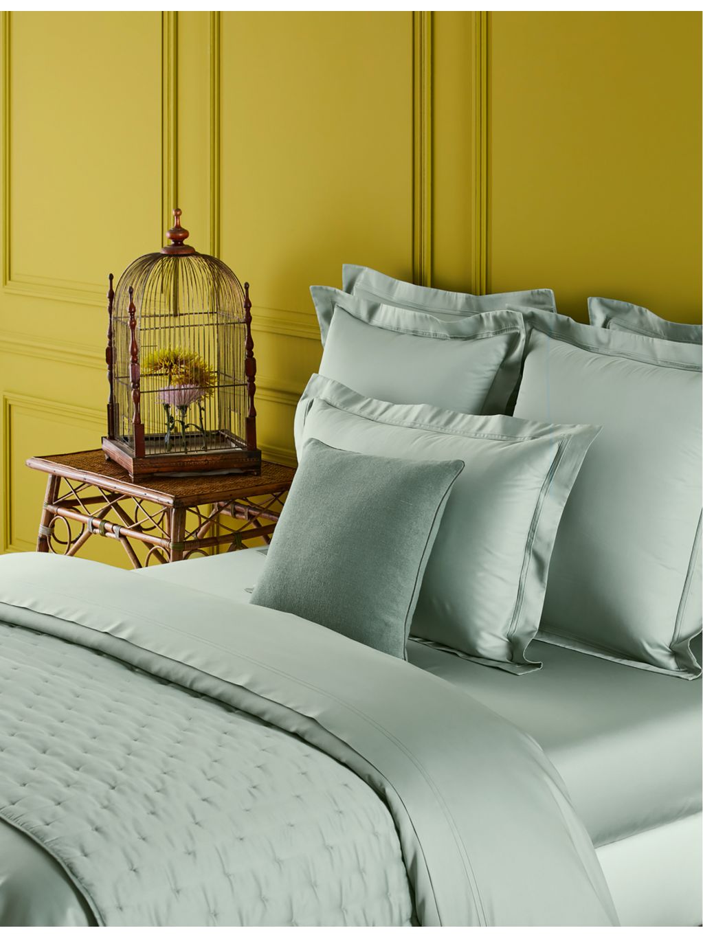 Yves Delorme Triomphe Veronese double fitted sheet - British product