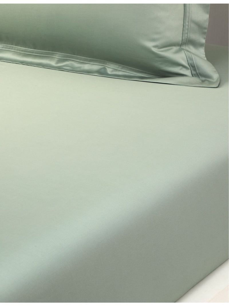 Yves Delorme Triomphe Veronese double fitted sheet - British product