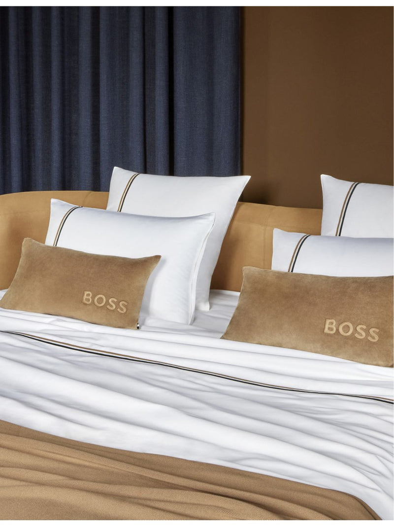 BOSS B-linea cotton fitted sheet contrast piping - British product