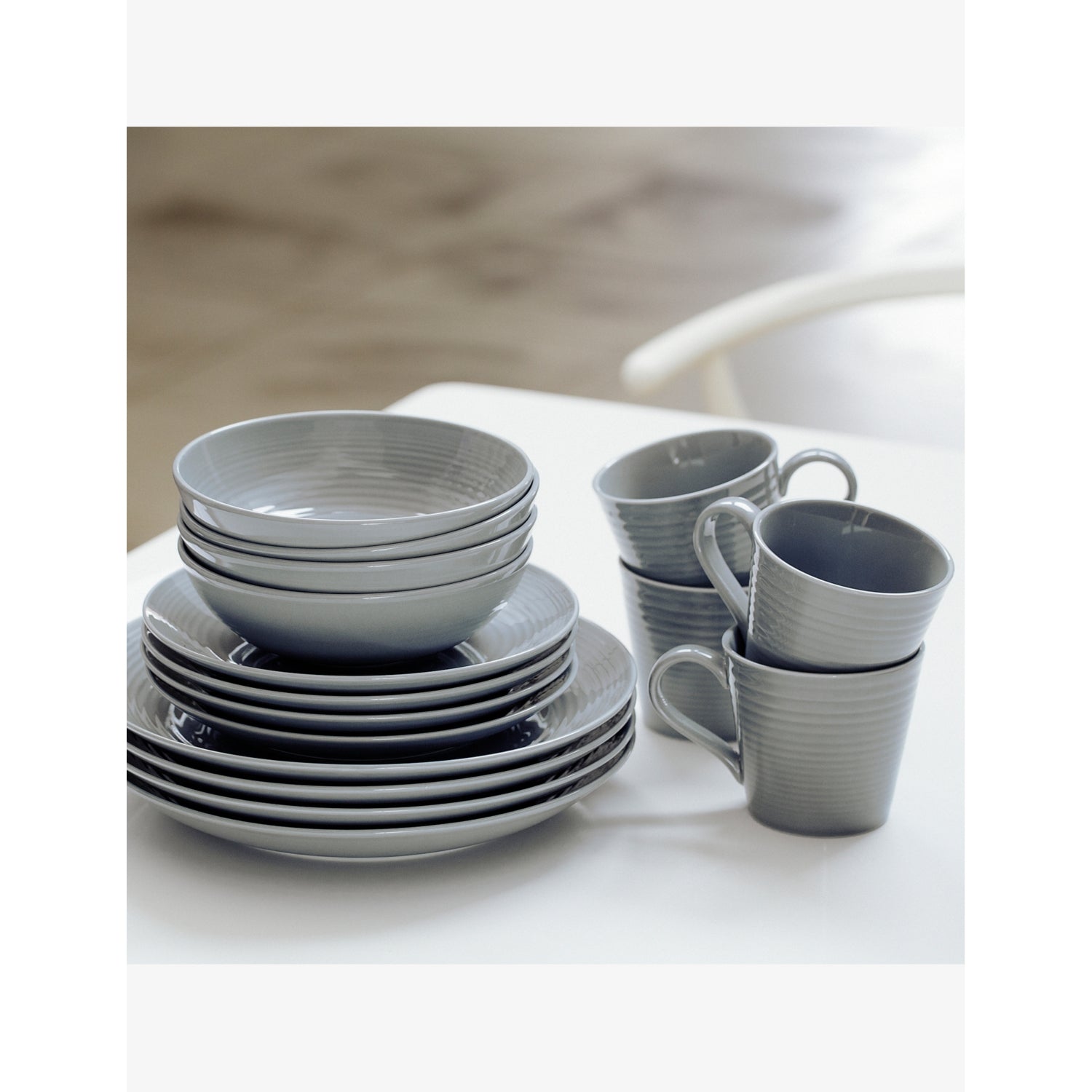 Gordon Ramsay Maze 16-piece porcelain dinner set (British brand)