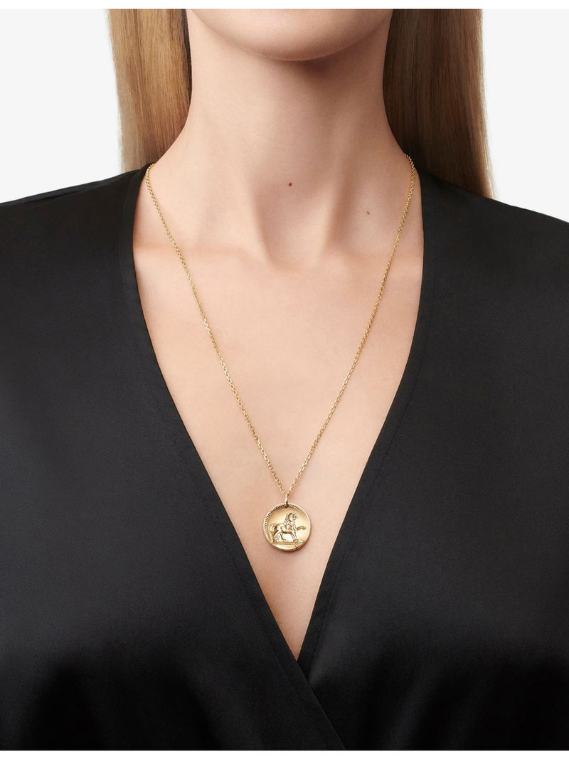 Van Cleef & Arpels Leo medal in 18ct yellow gold (British brand)