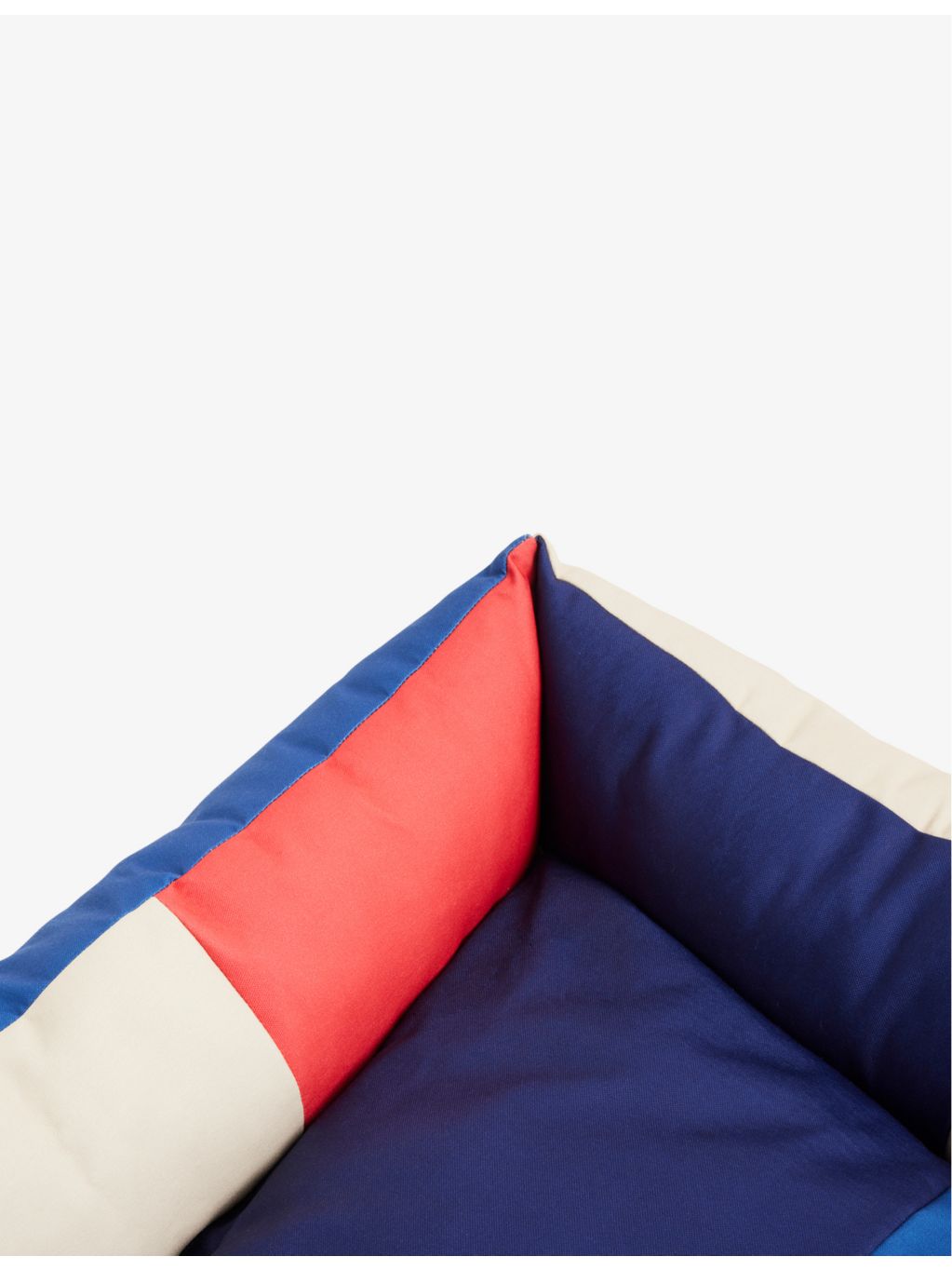 HAY colour-block medium dog bed, UK version