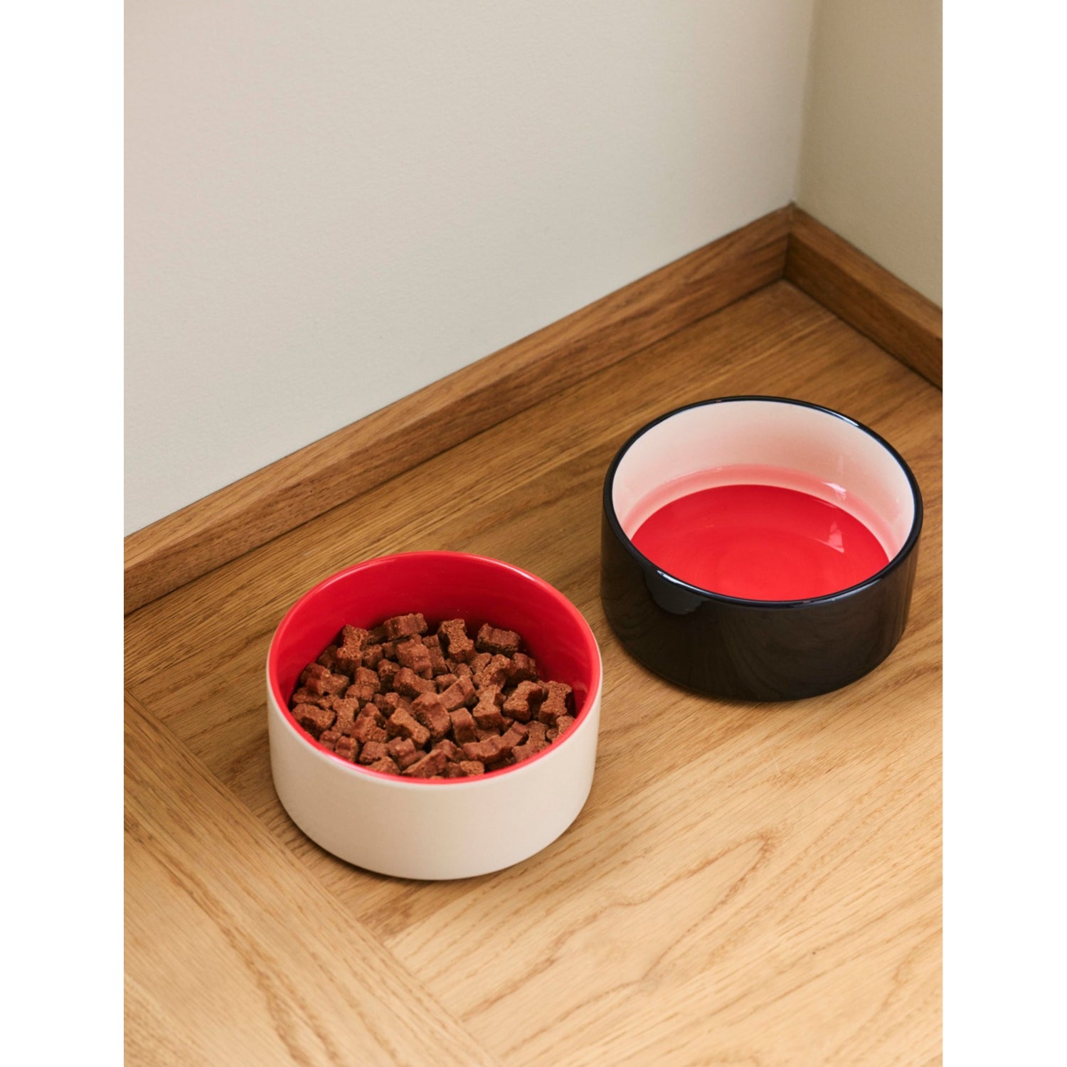 HAY round stoneware dog bowl colour-block 20.8cm (British brand)