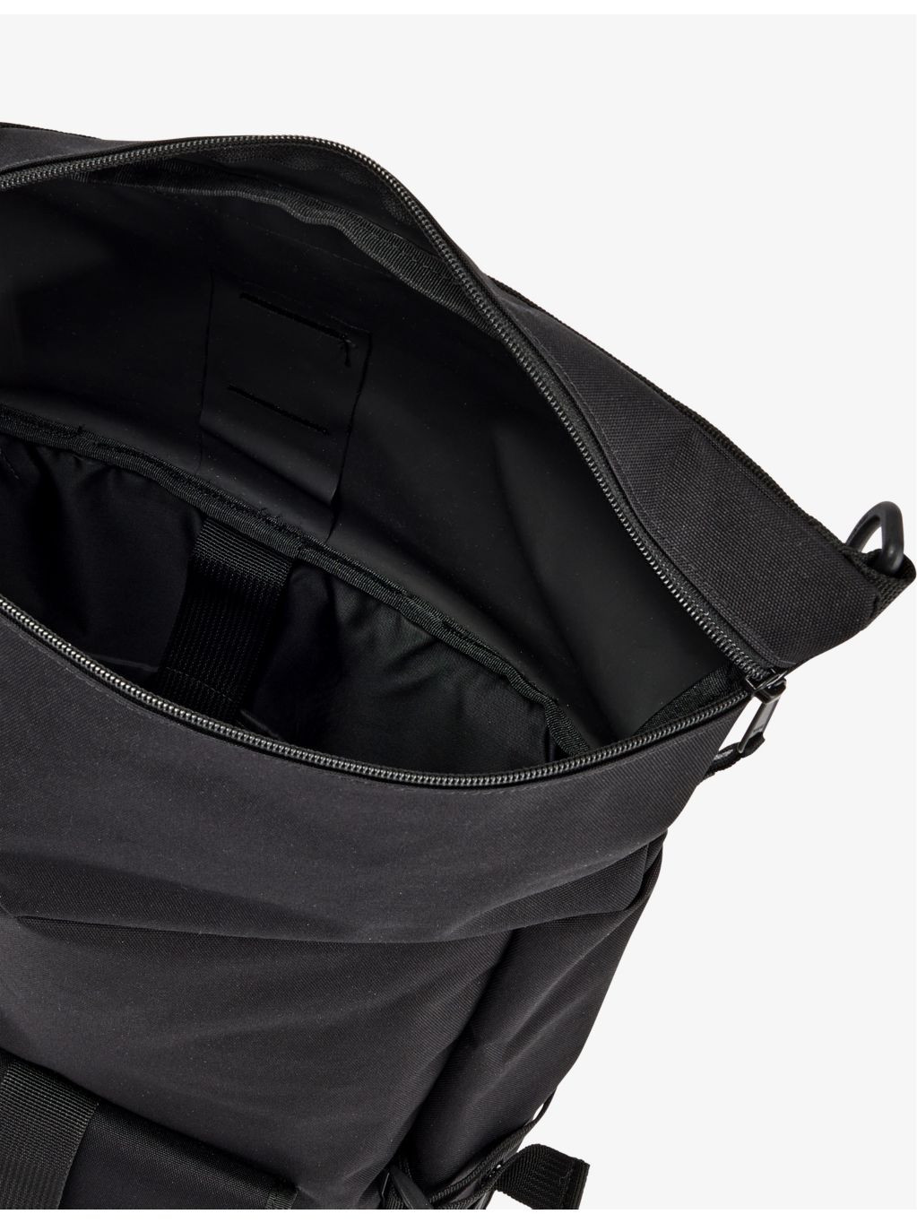 Carhartt WIP water-repellent polyester backpack 48cm, imported from the UK