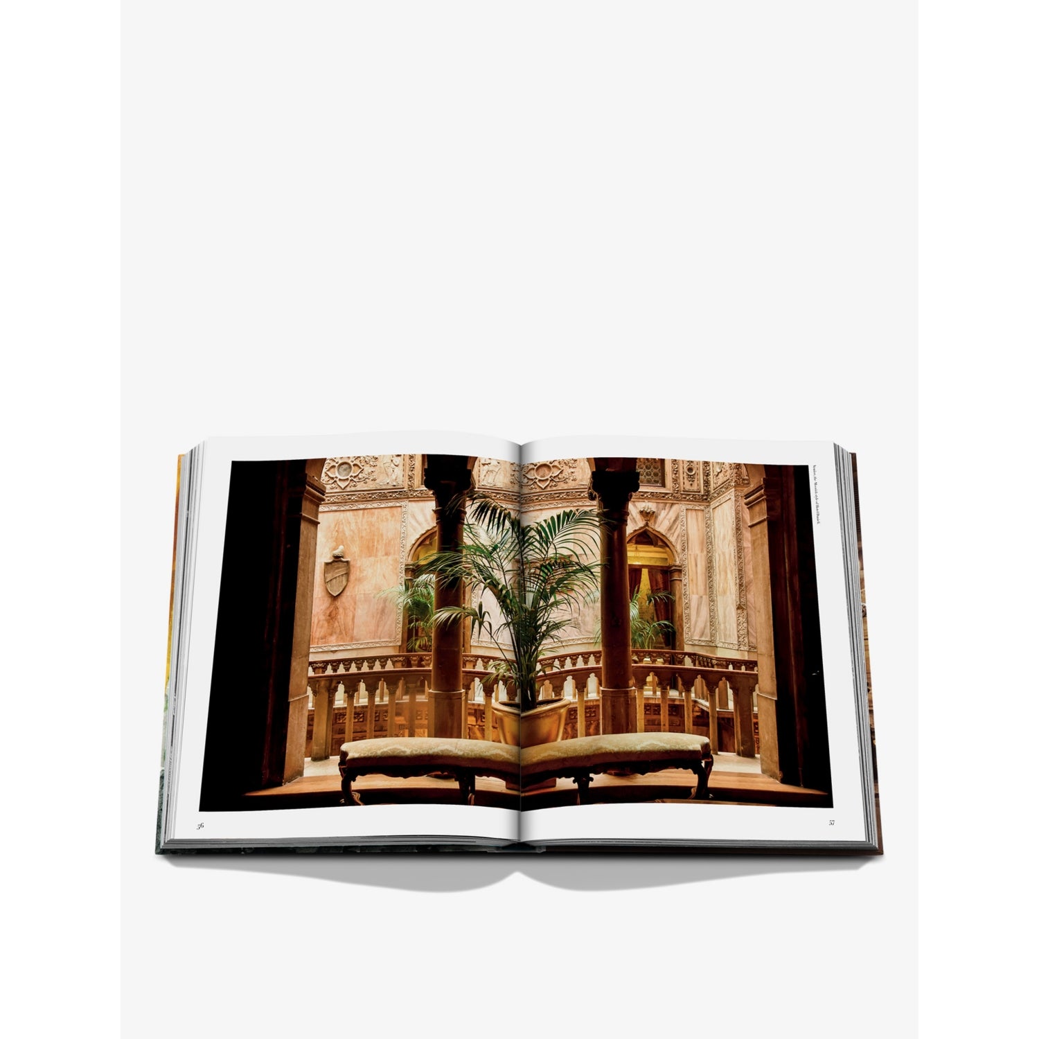 Assouline Italian Chic hardback book 264 pages - British product