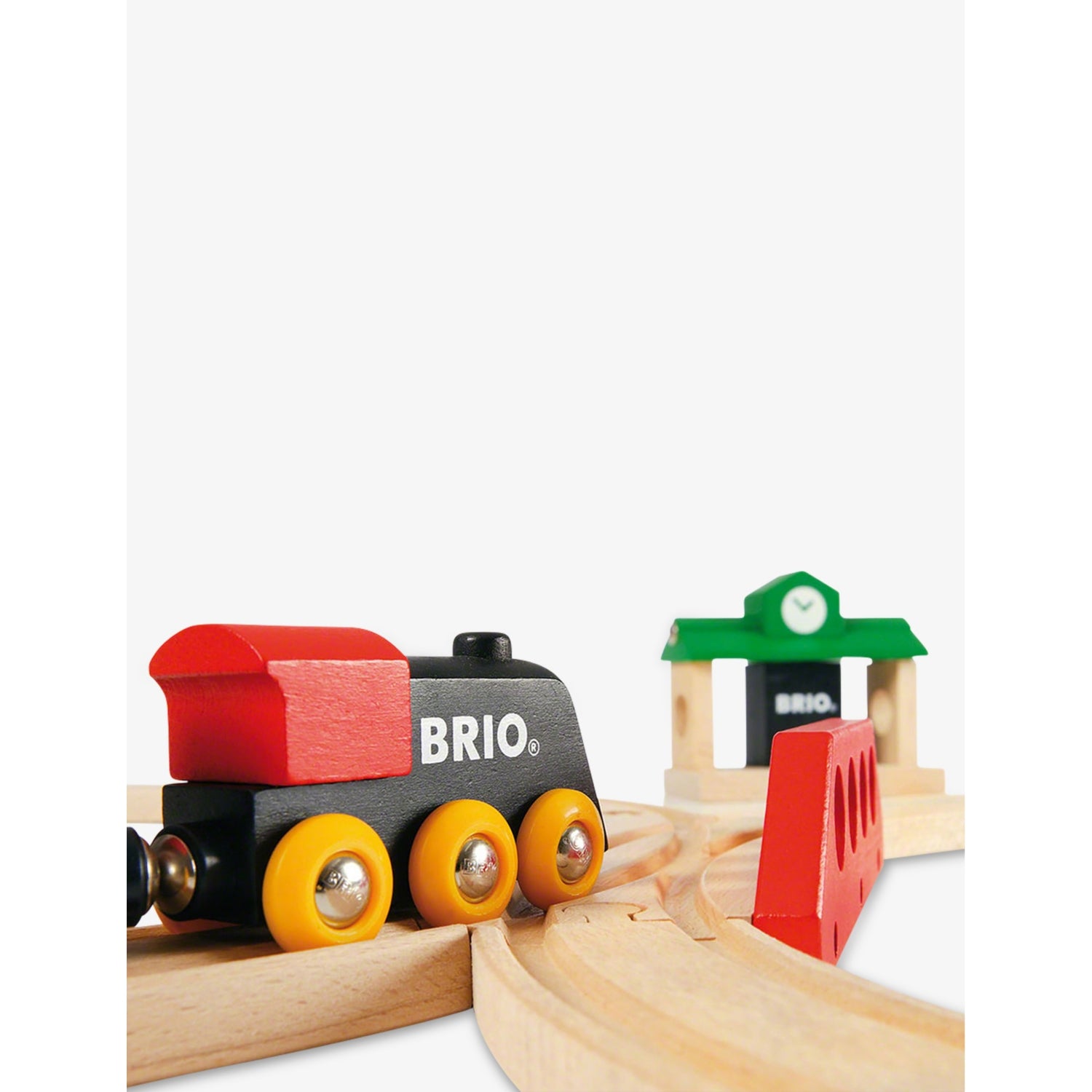 Brio wooden railway Figure 8 set, imported from the UK