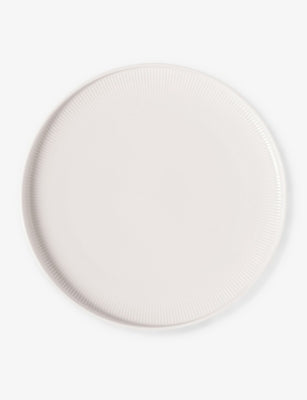 Villeroy & Boch porcelain flat plate 27.2cm, imported from the UK