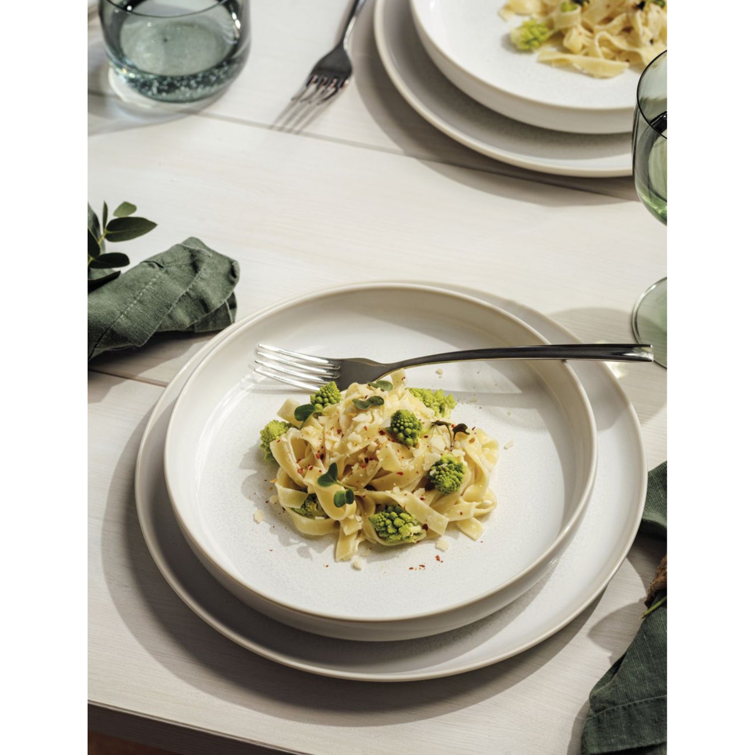 Villeroy & Boch porcelain dinner set Crafted Cotton four-piece, UK version