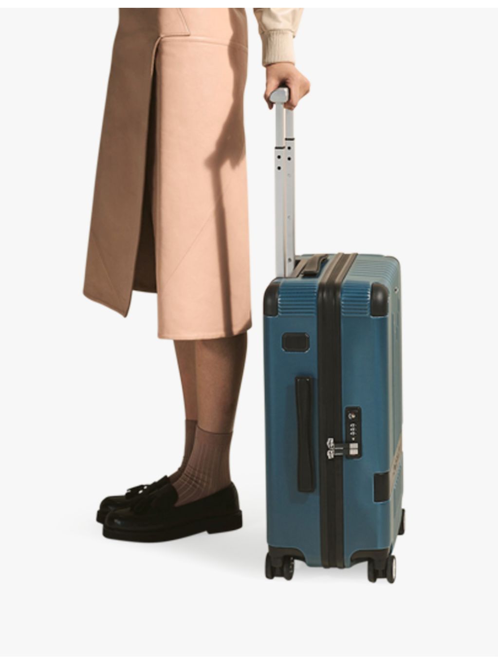 Montblanc cabin suitcase 55cm polycarbonate (British brand)