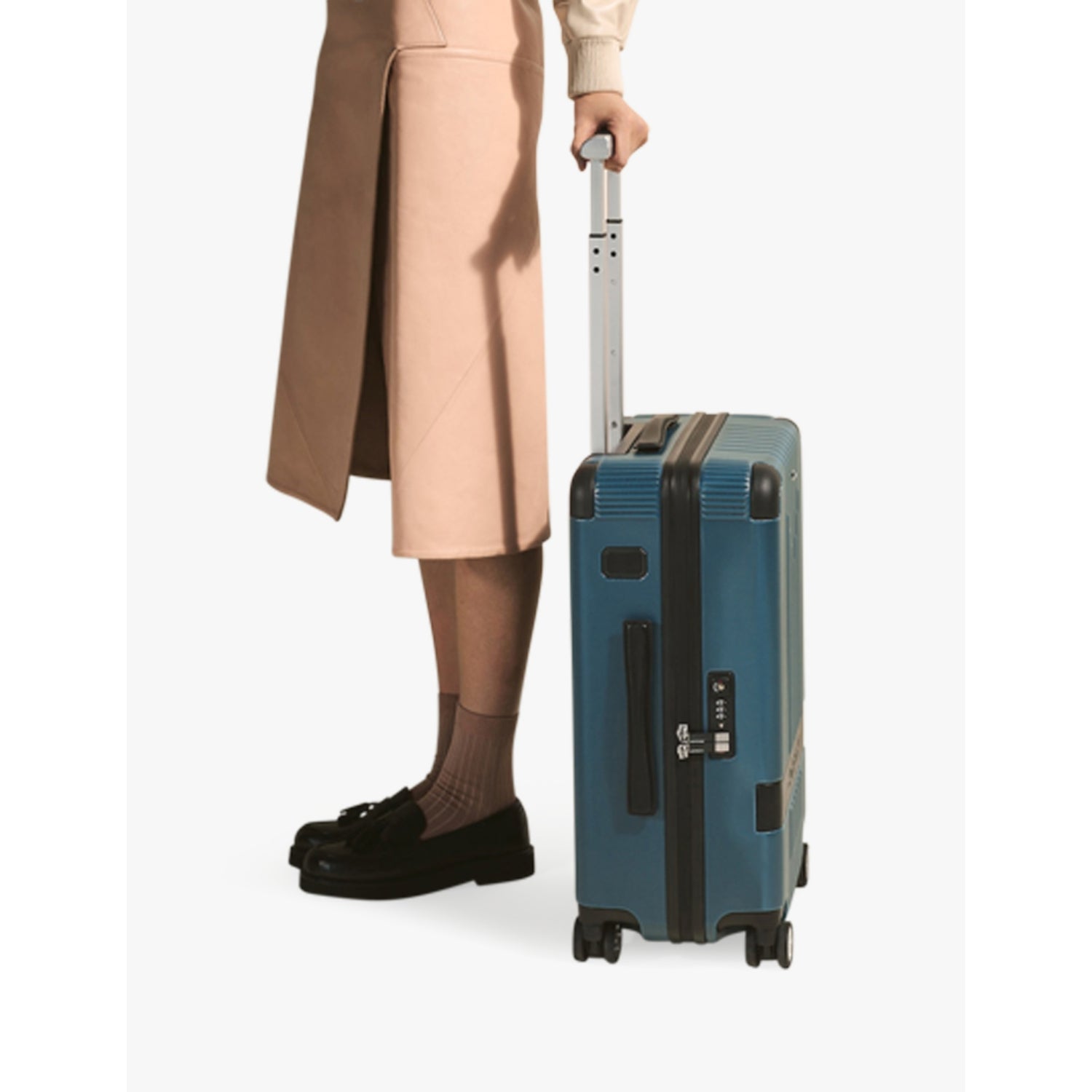 Montblanc cabin suitcase 55cm polycarbonate (British brand)