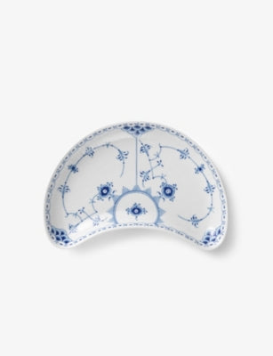 Royal Copenhagen Blue Fluted Half Lace porcelain dish 21.5cm (British brand)