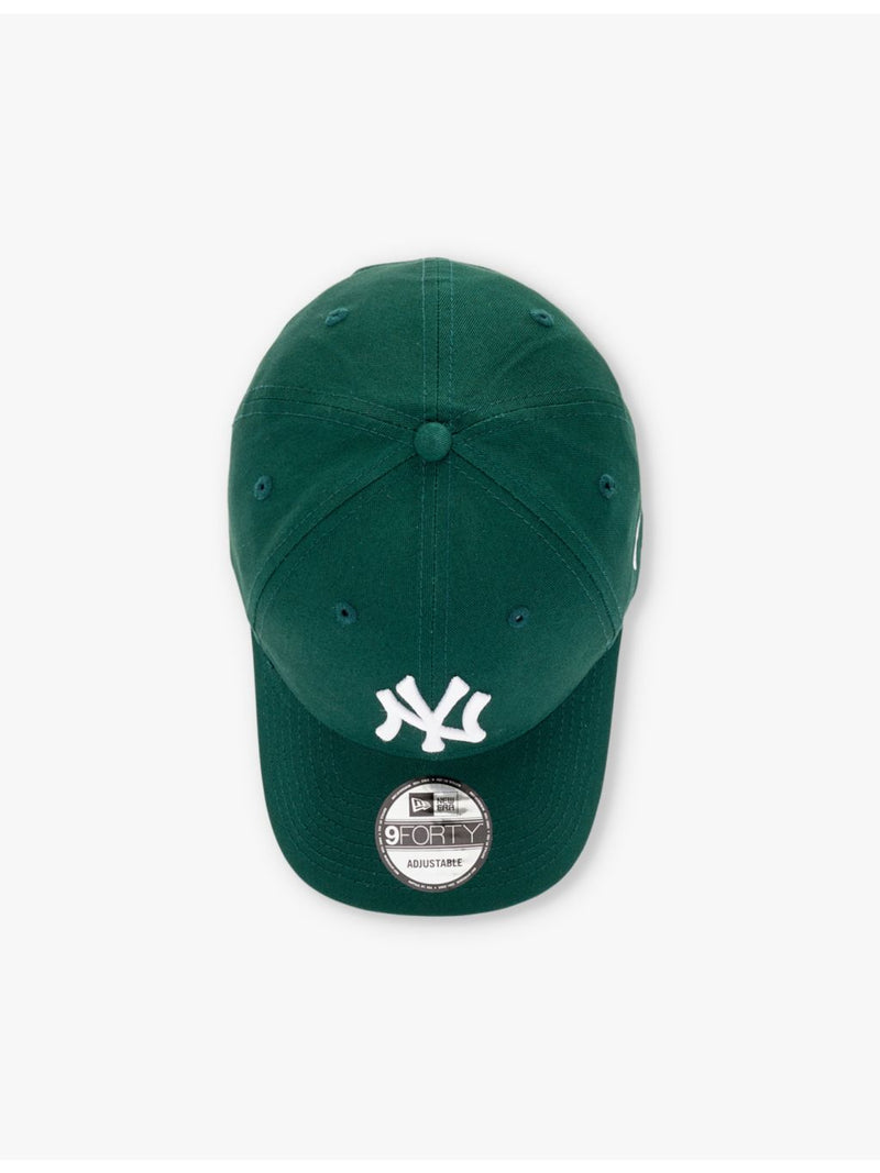 New Era 9FORTY New York Yankees cotton cap, imported from the UK