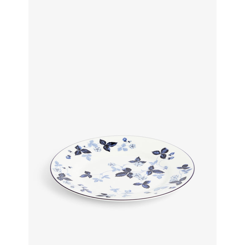 Wedgwood bone china plate Wild Strawberry 20cm, imported from the UK
