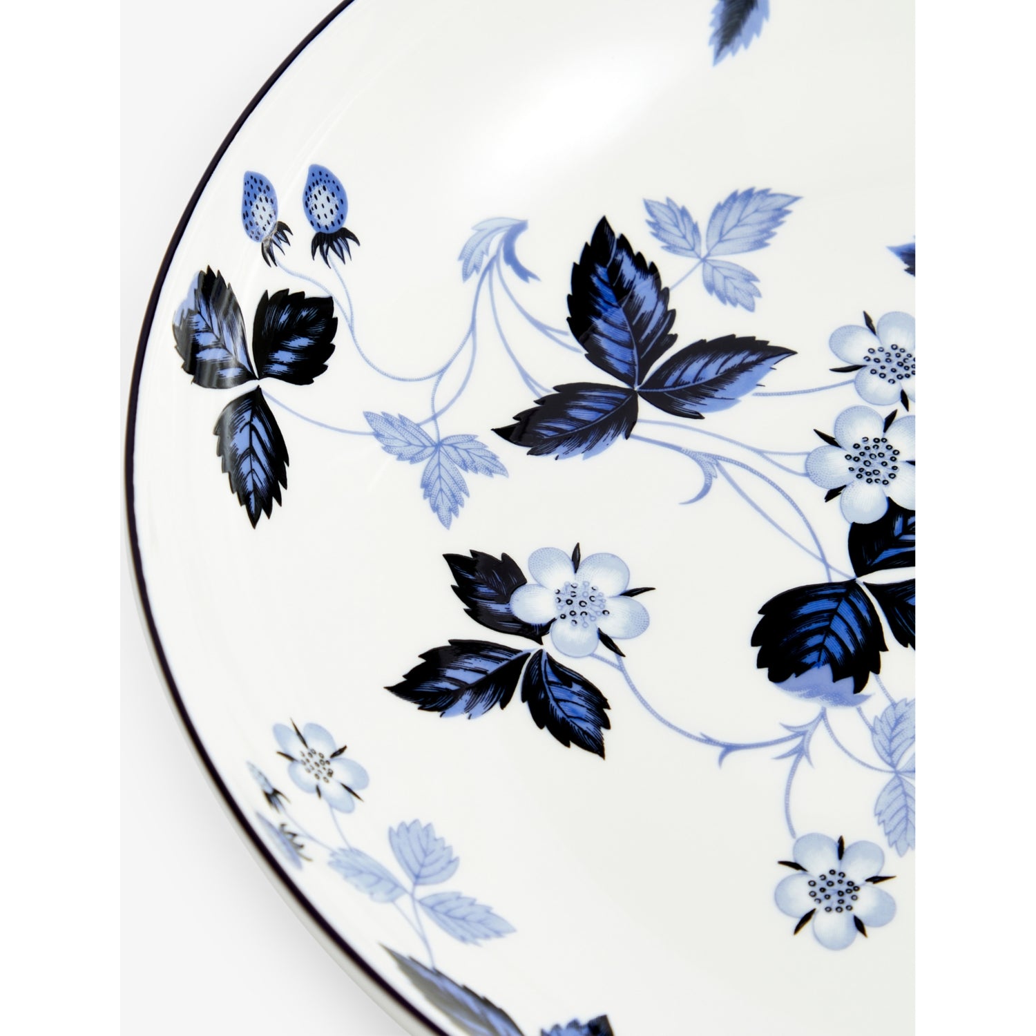 Wedgwood Wild Strawberry bone china pasta bowl 24cm - British product