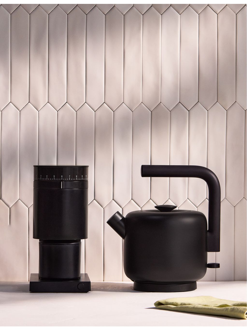 Fellow electric kettle stainless steel and silicone 1.7L, UK version