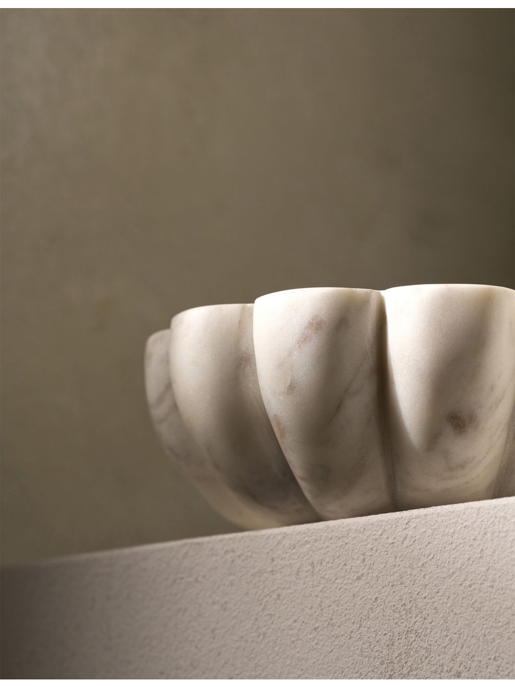 The White Company scalloped marble bowl 15cm, UK version
