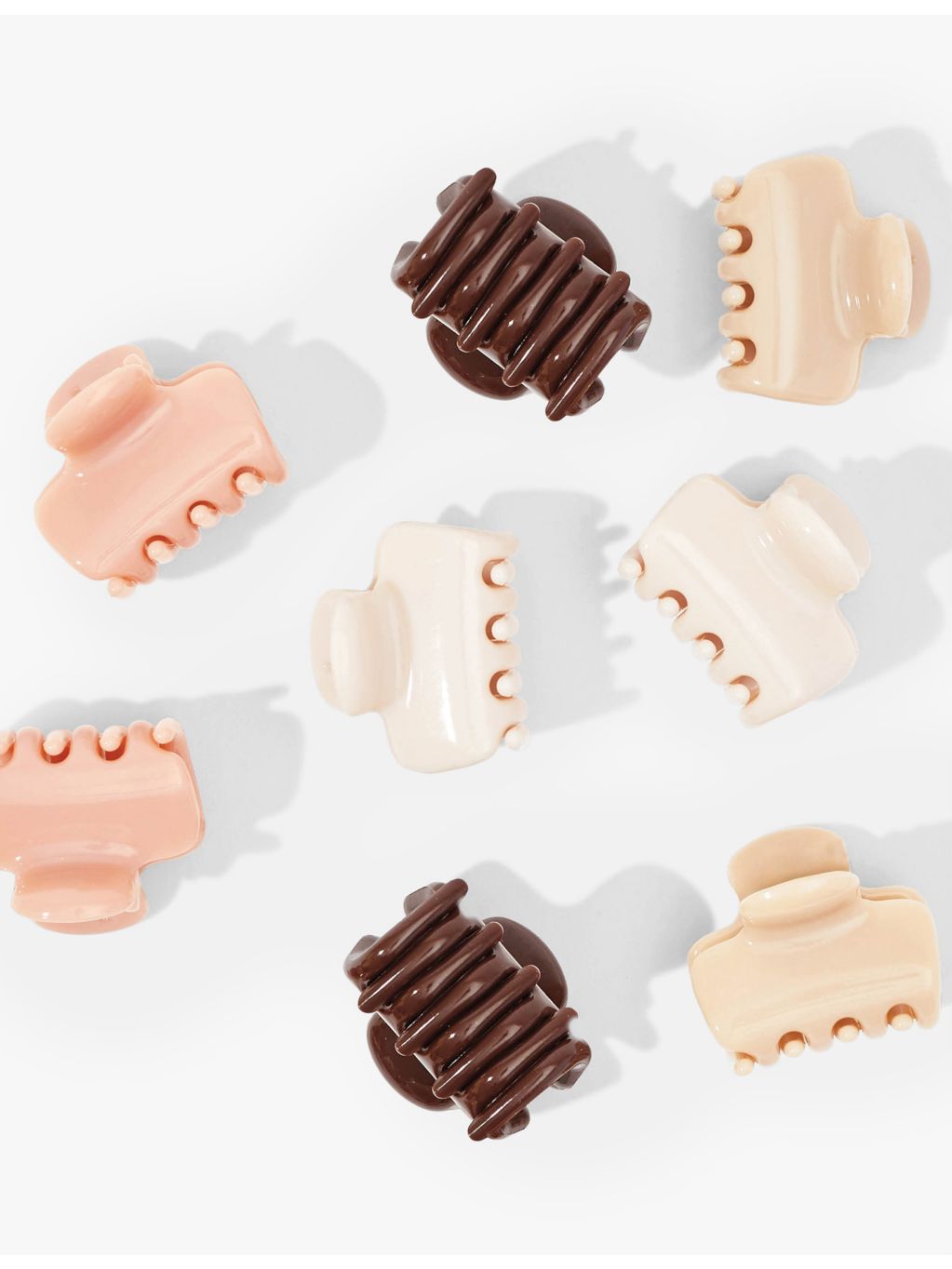 Kitsch mini puffy plastic claw hair clips pack of eight (British brand)