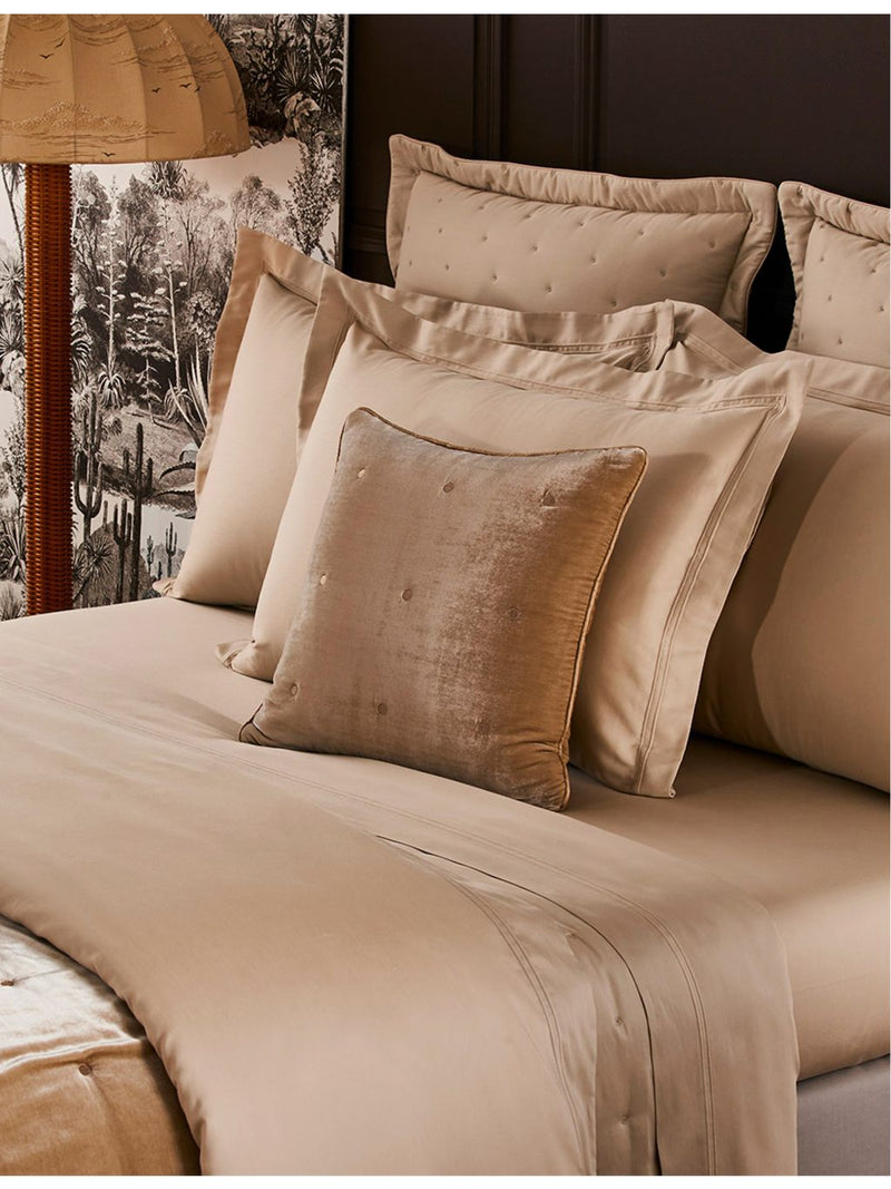Yves Delorme Triomphe double cotton-sateen fitted sheet (British brand)