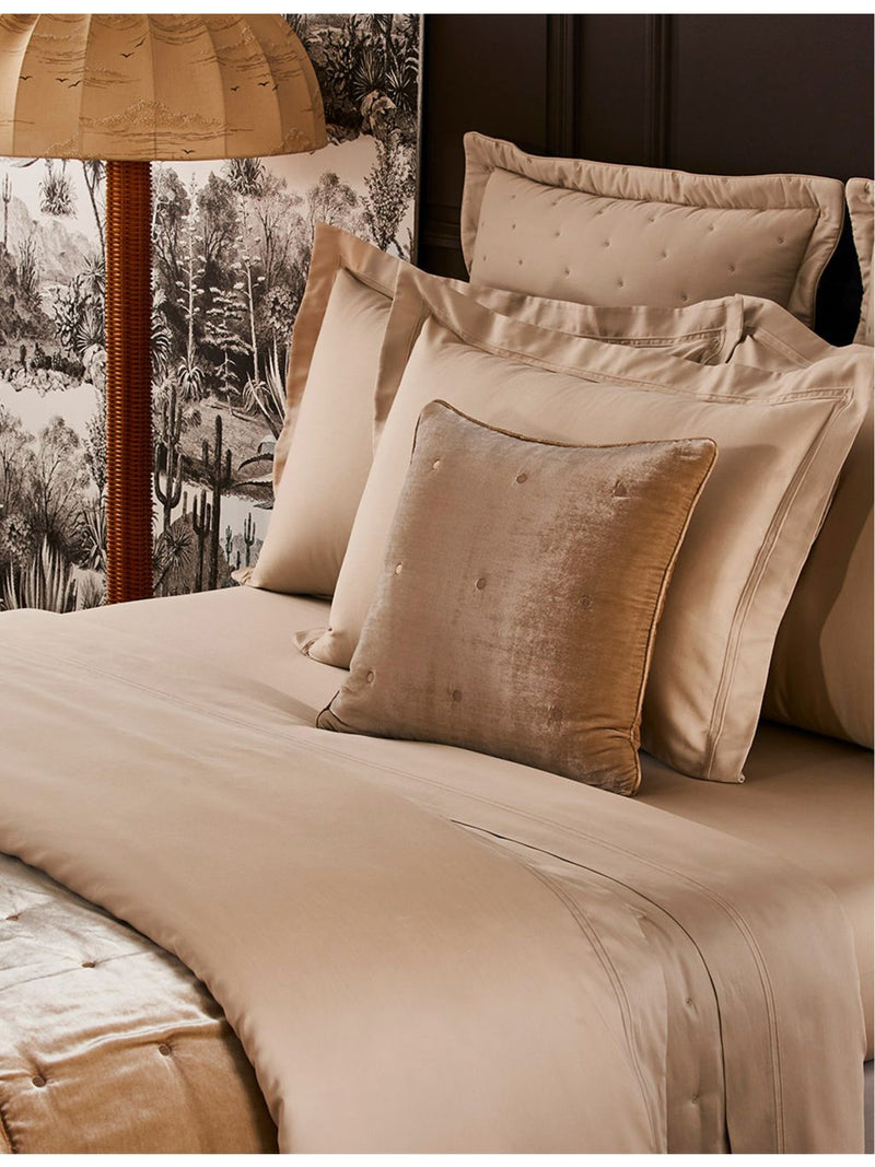 Yves Delorme Triomphe cotton flat sheet, imported from the UK