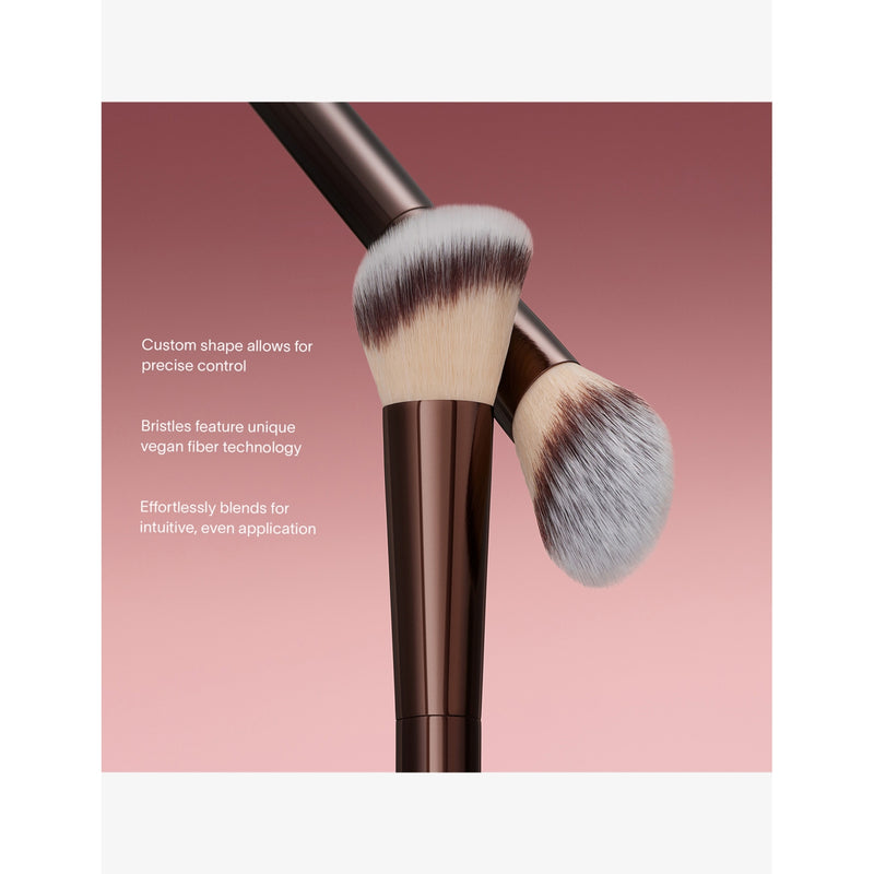 Hourglass No.15 blush brush synthetic vegan bristles - British product