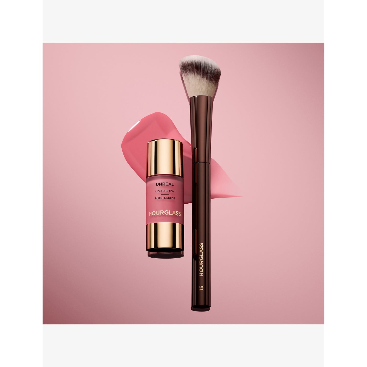 Hourglass No.15 blush brush synthetic vegan bristles - British product