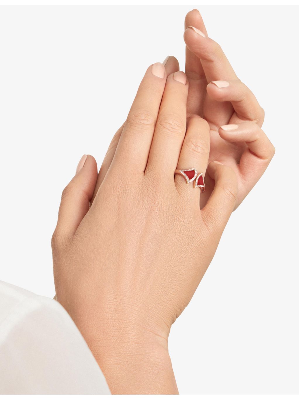 Bvlgari Divas' Dream rose gold ring with carnelian and diamond (British brand)