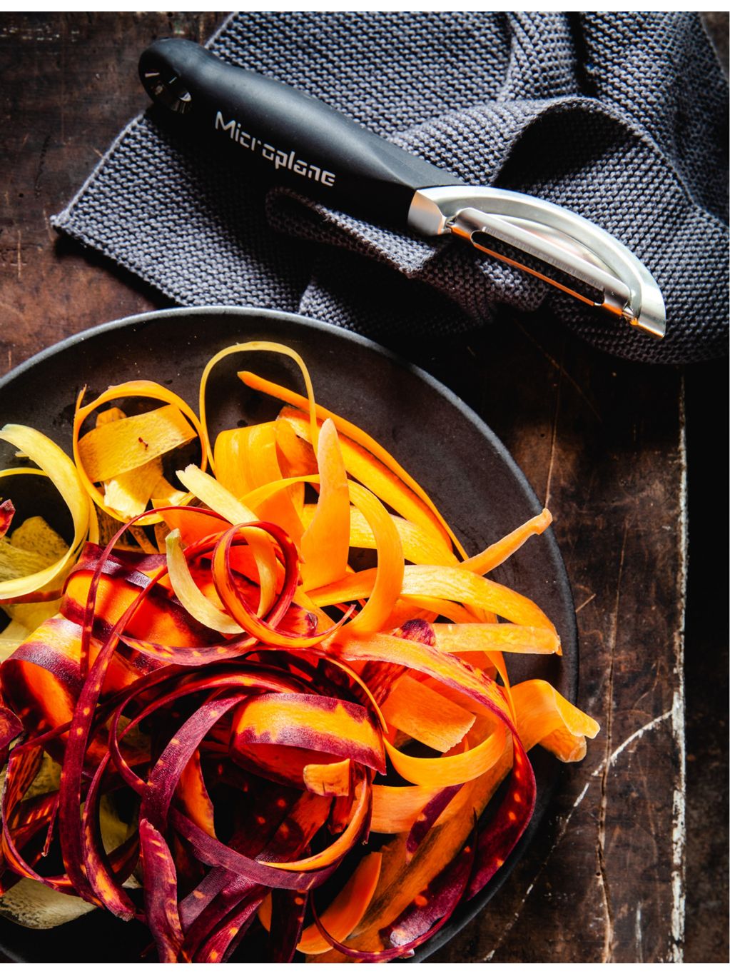 Microplane stainless-steel peeler 18.5cm, UK version