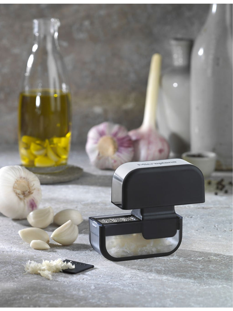 Microplane logo-embossed stainless-steel garlic cutter 9cm, UK version