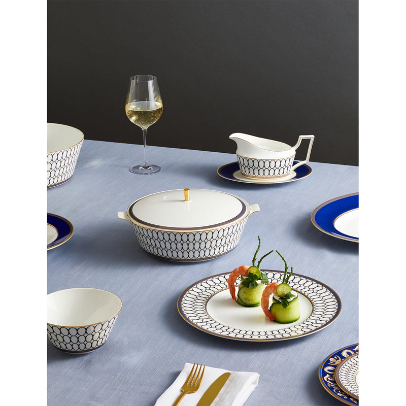 Wedgwood fine bone china deep plate 22cm geometric pattern - British product