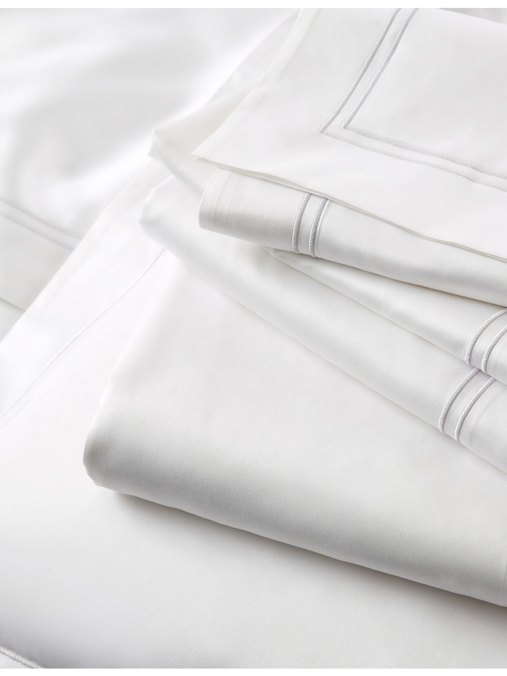 The White Company Egyptian cotton super-king flat sheet, imported from the UK