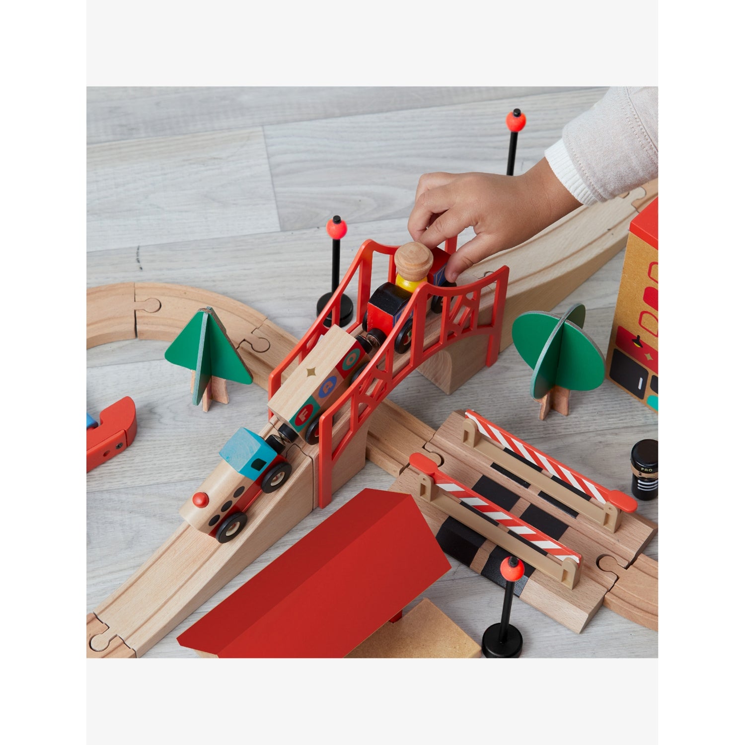 FAO Schwarz Train Town 51-piece wooden train track playset (British brand)