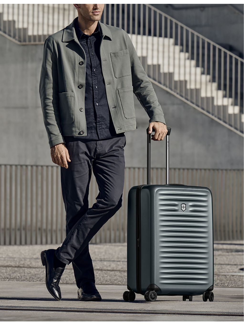 Airox Advanced medium hardside suitcase 69cm, UK version