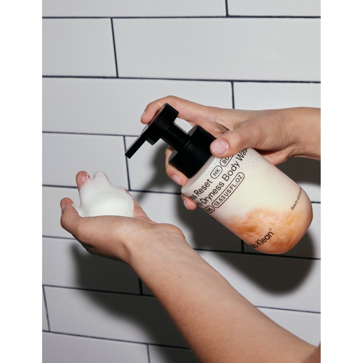 Hello Klean Press Reset anti-dryness body wash 400ml - British product