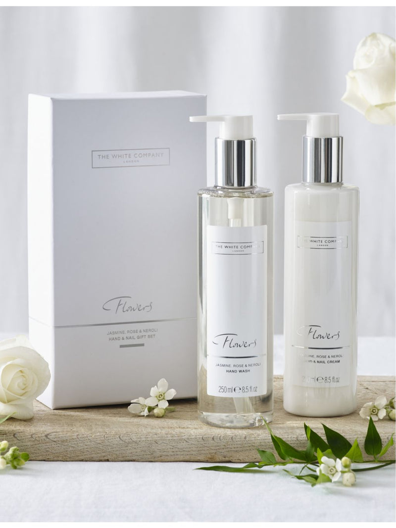 The White Company Flowers hand and nail gift set 250ml - British product