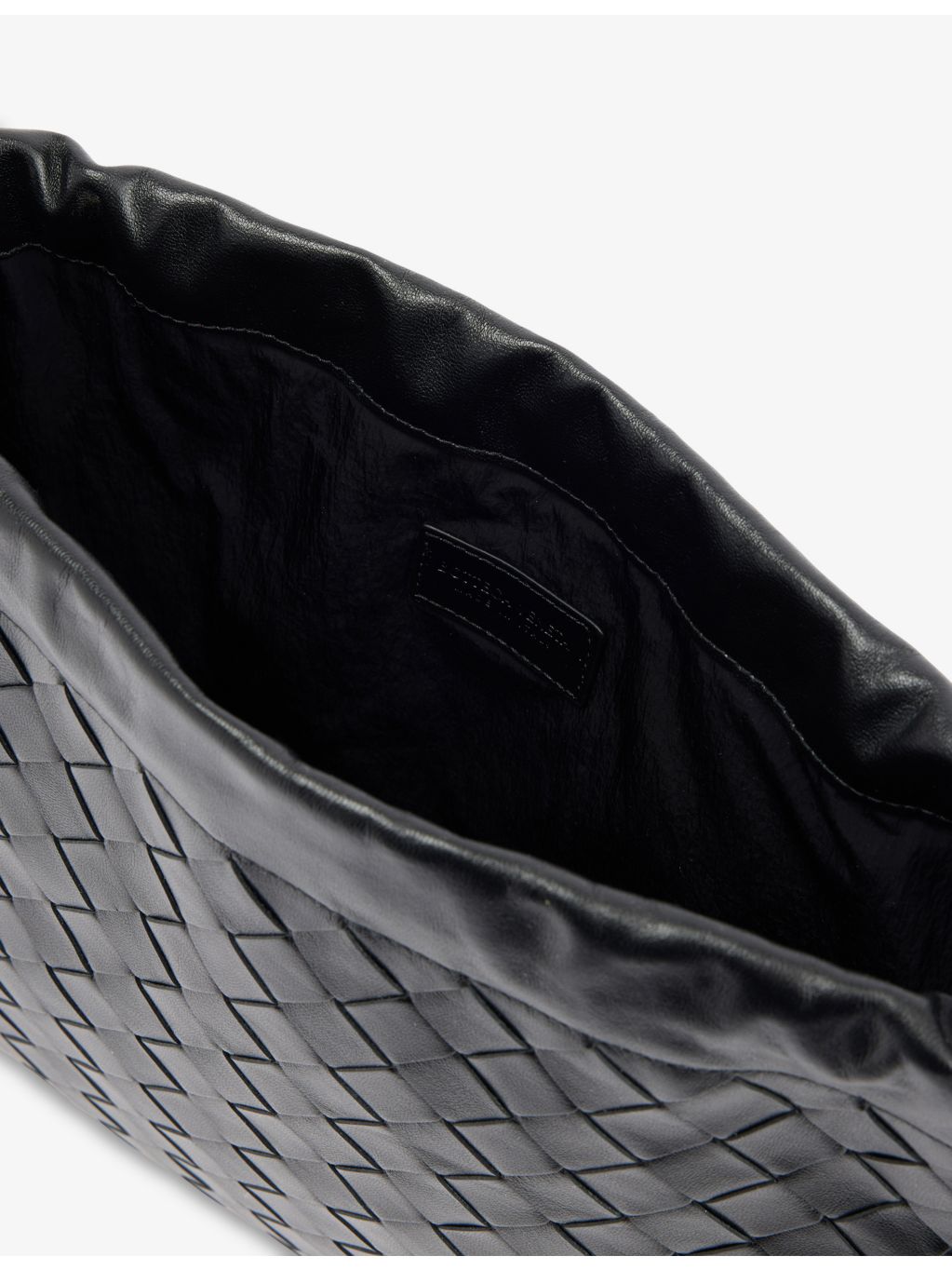 Bottega Veneta leather shoulder bag with intrecciato weave, UK version