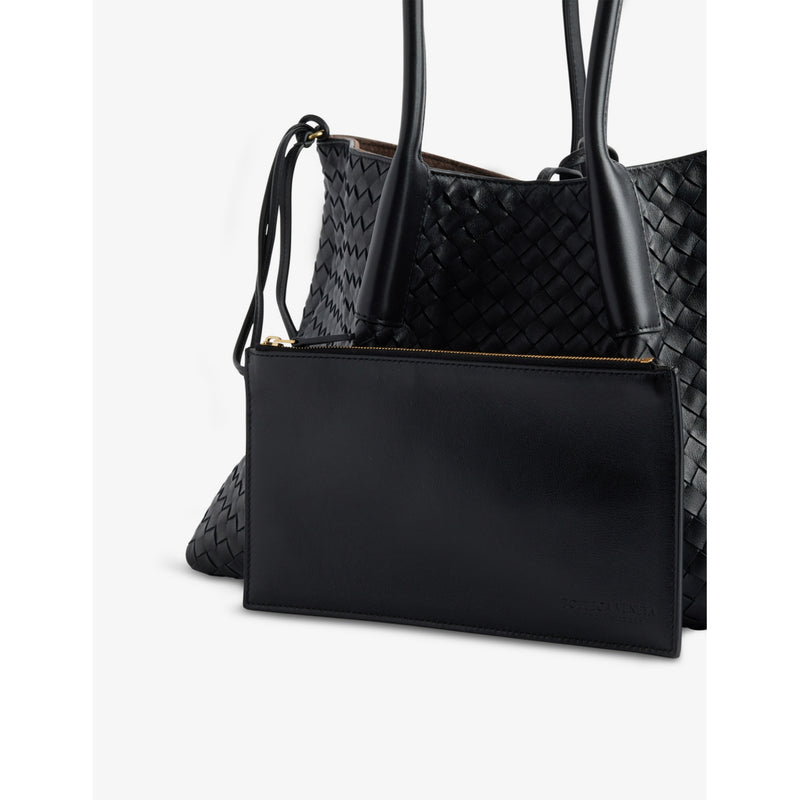 Bottega Veneta reversible leather shoulder bag (British brand)