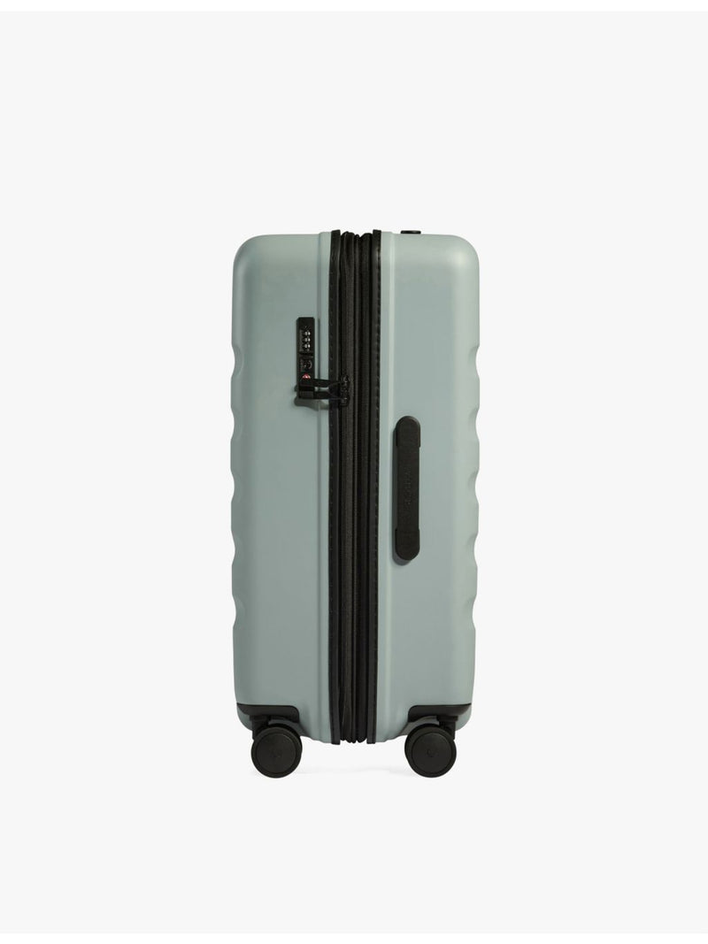 Antler Icon Stripe cabin suitcase 68cm, UK version