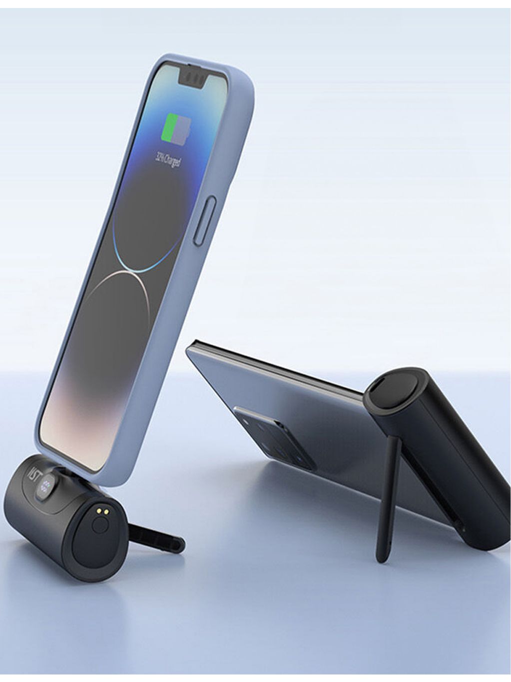 techBAR USB-C powerbank docking station with four powerbanks - British product