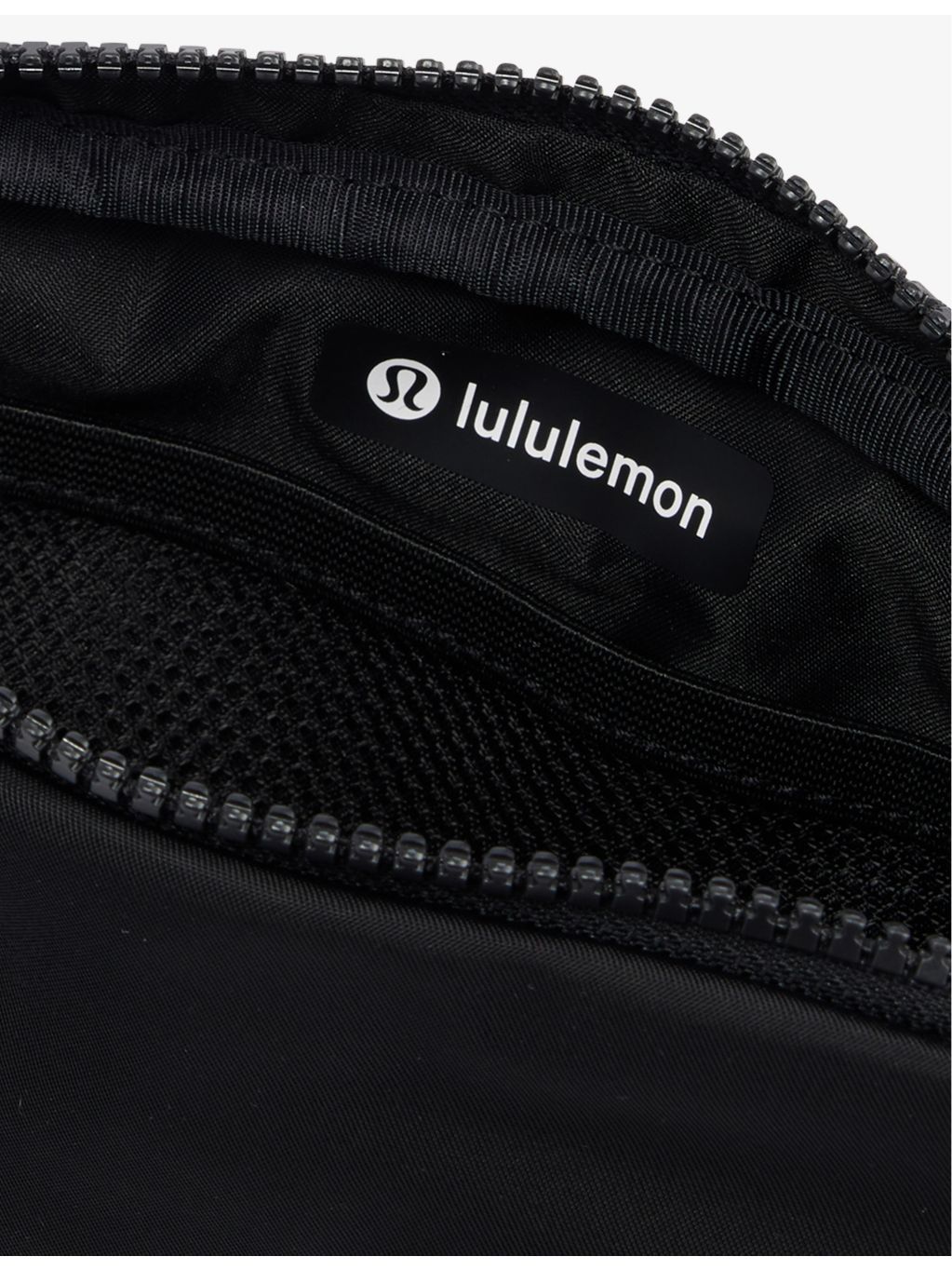 lululemon Everywhere woven belt bag with adjustable strap - British product